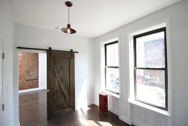 Building Photo - 97 2nd Ave