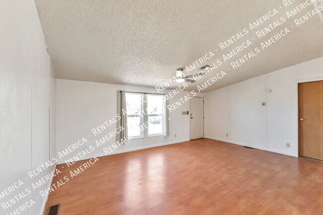 Foto del edificio - 13320 W El Lobo Rd
