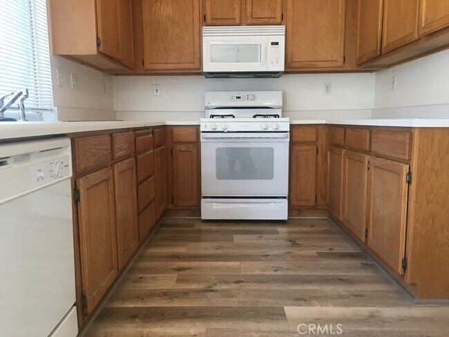 Foto del edificio - 7602 Canberra Way