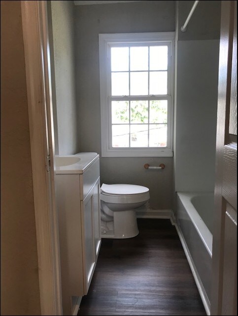 Interior Photo - 23 Farragut St