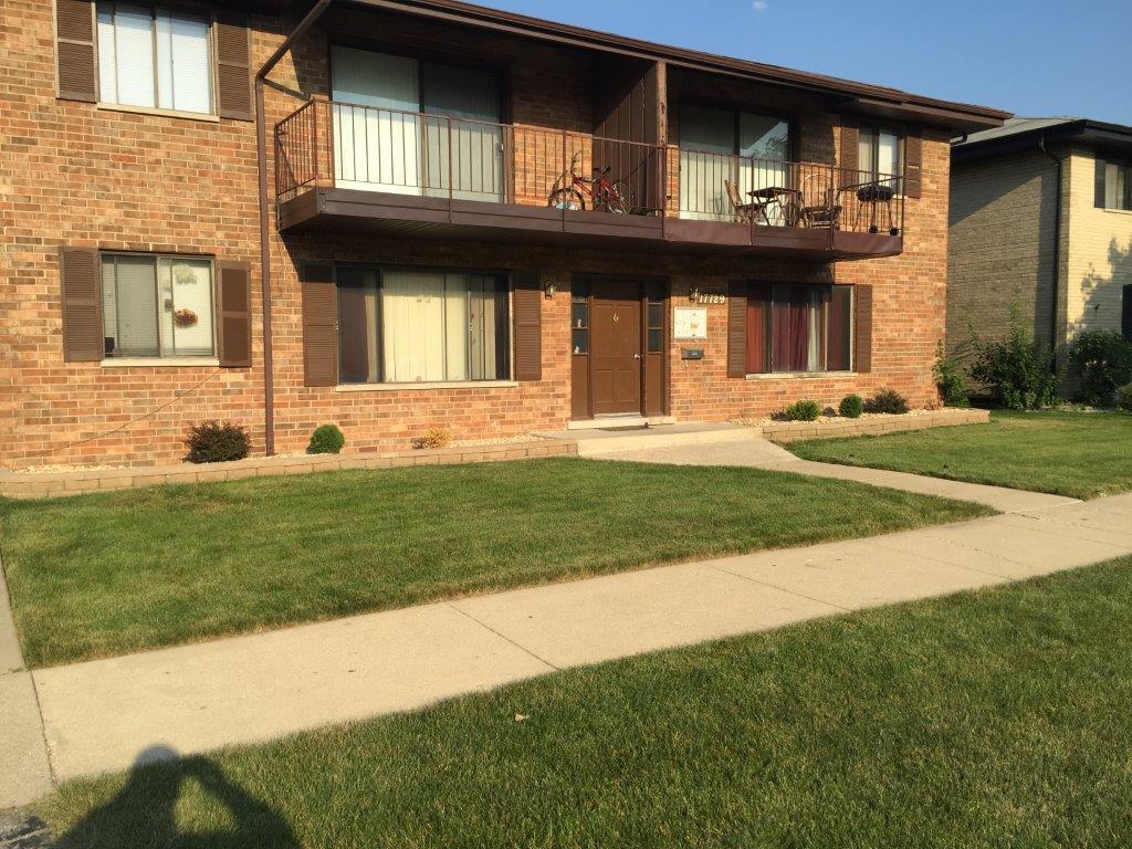 17729 Exchange Ave Unit 2N, Lansing, IL 60438 Room for Rent in