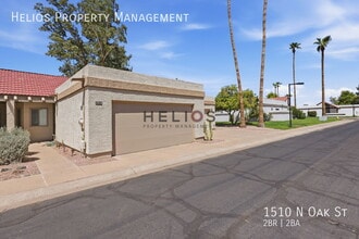 Building Photo - 1510 N Oak St