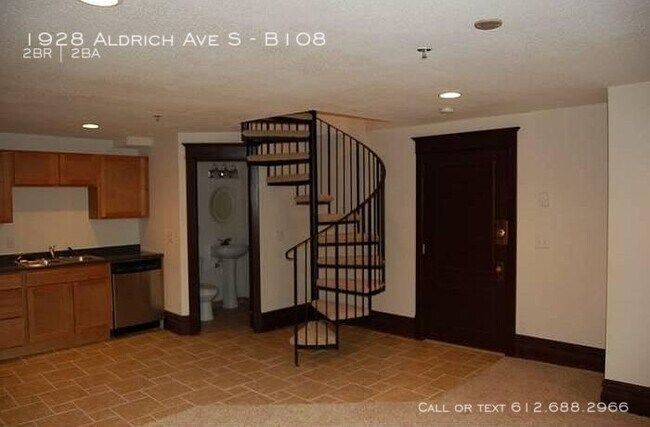 Foto del edificio - 1928 Aldrich Ave S - B108 - 2 beds, 1 full...