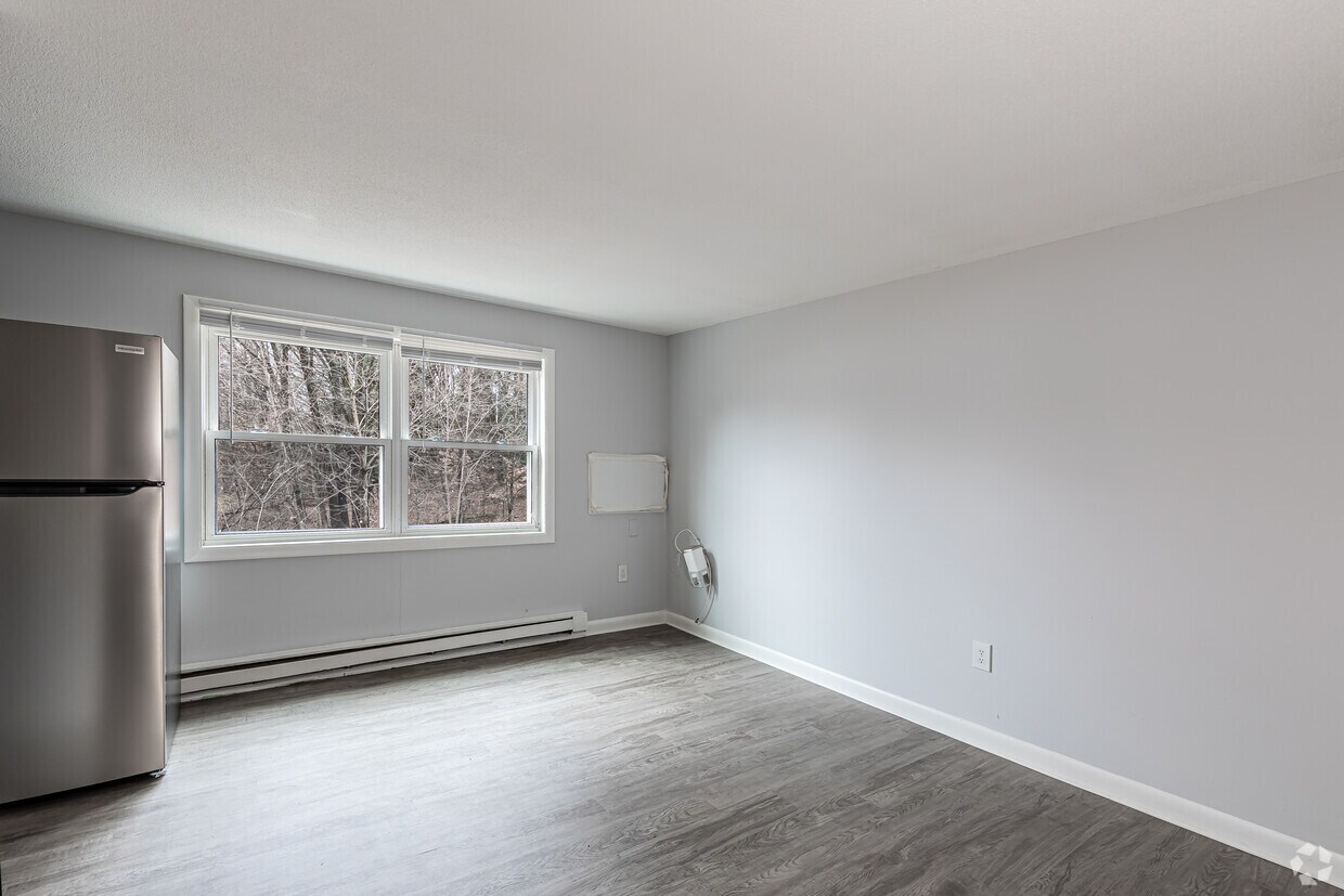 Cliffside Apartments Apartments in Sunderland, MA