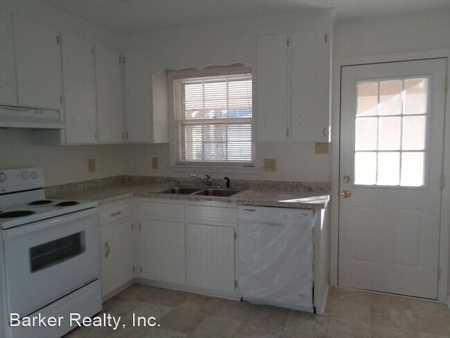 Building Photo - 3 br, 2 bath House - 1505 MacDonald Avenue