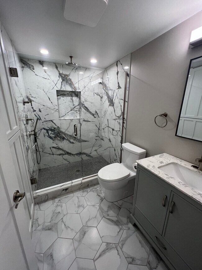 Foto del edificio - 3608 W Diversey Ave
