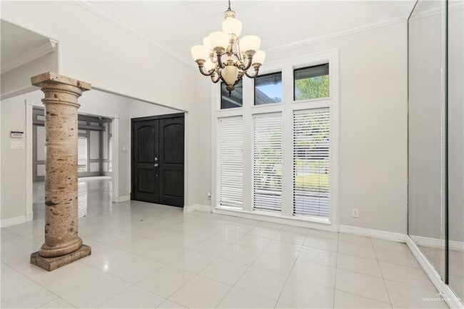 Building Photo - 20 Yucca Ave