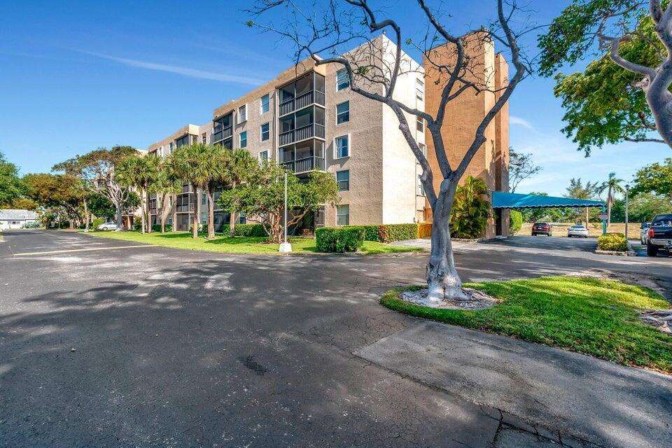 Primary Photo - 5260 NW 2nd Ave