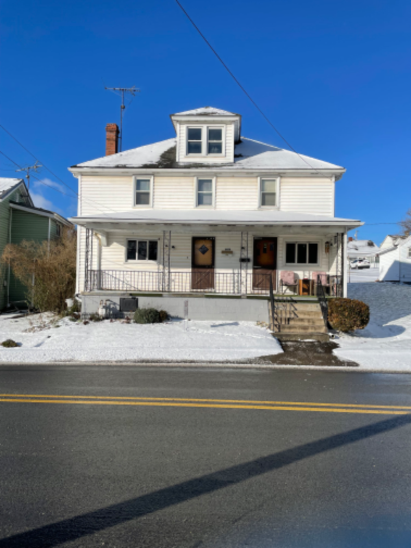 6819 Low St Unit A, Mount Pleasant, PA 15666 Room for Rent in Mount