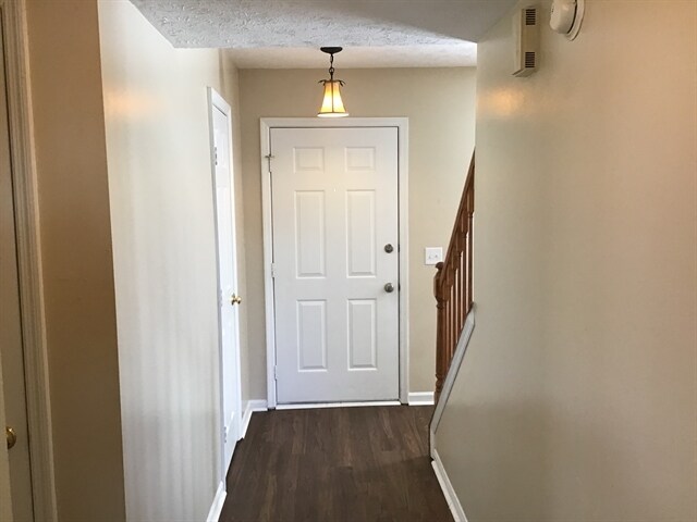 Building Photo - 1874 Glendora Drive