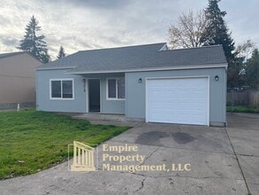 Building Photo - 3819 Dove Ln