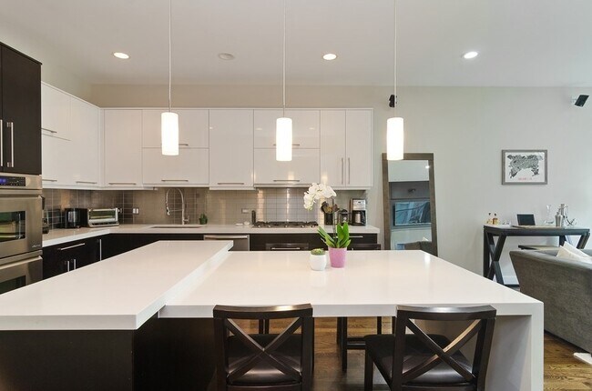 Foto del edificio - 2109 N Campbell Ave