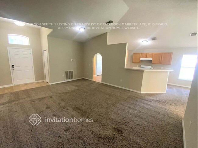 Foto del edificio - 1786 Hearth Street