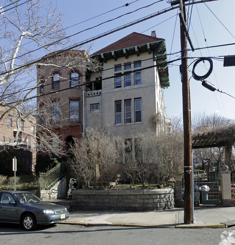 Foto del edificio - 801 Hudson St
