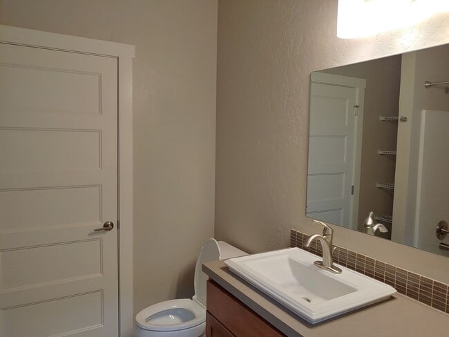 Building Photo - Beautiful Low Maintenance Home in Gated Co...