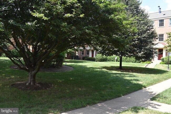 Foto del edificio - 2801 Arlington Blvd