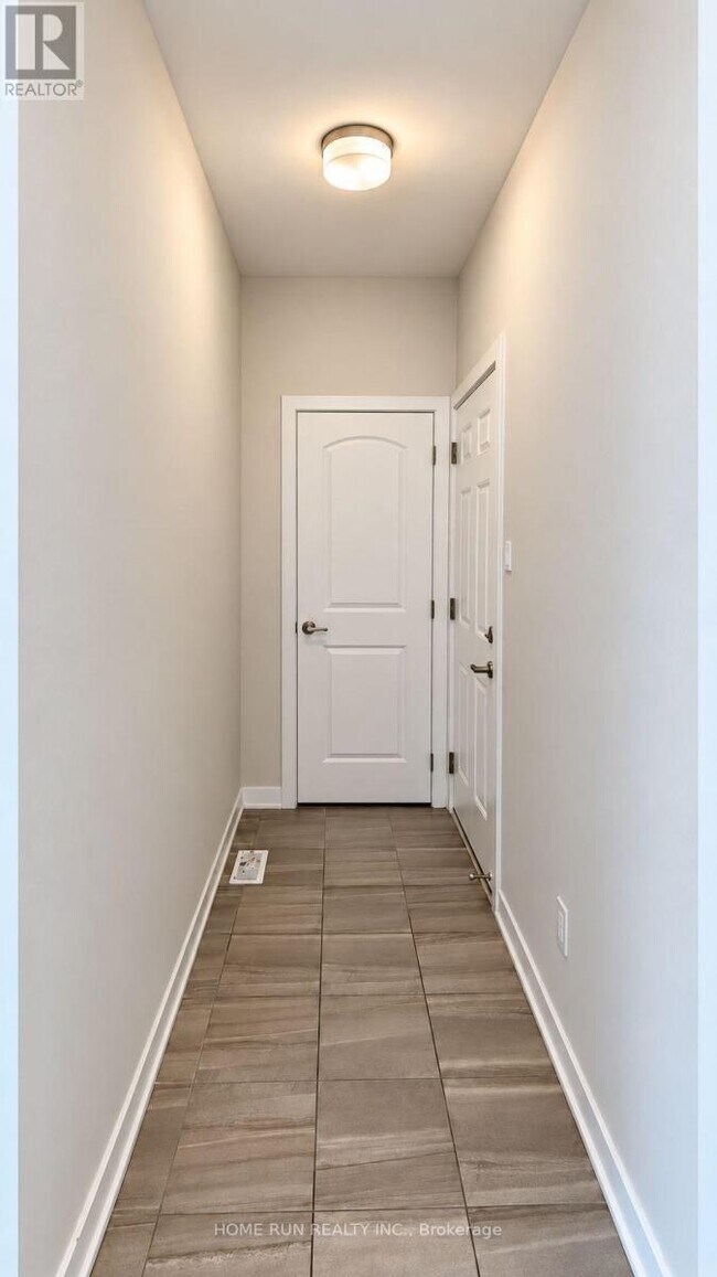 Building Photo - 32 Pumice Pl