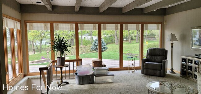 Foto del edificio - 2 br, 2.5 bath House - 133 Grove Lane E.