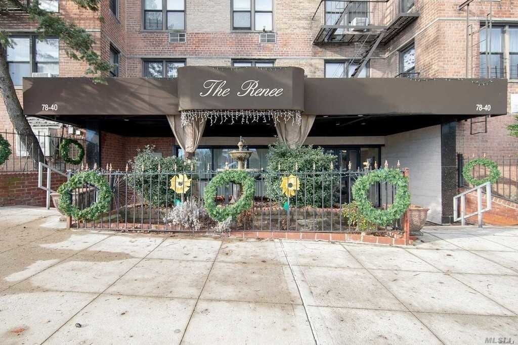 Primary Photo - 78-40-78164 164th St