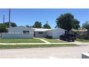 Foto principal - 20001 SW 112th Ave
