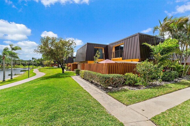 Foto del edificio - 5830 SE Windsong Ln