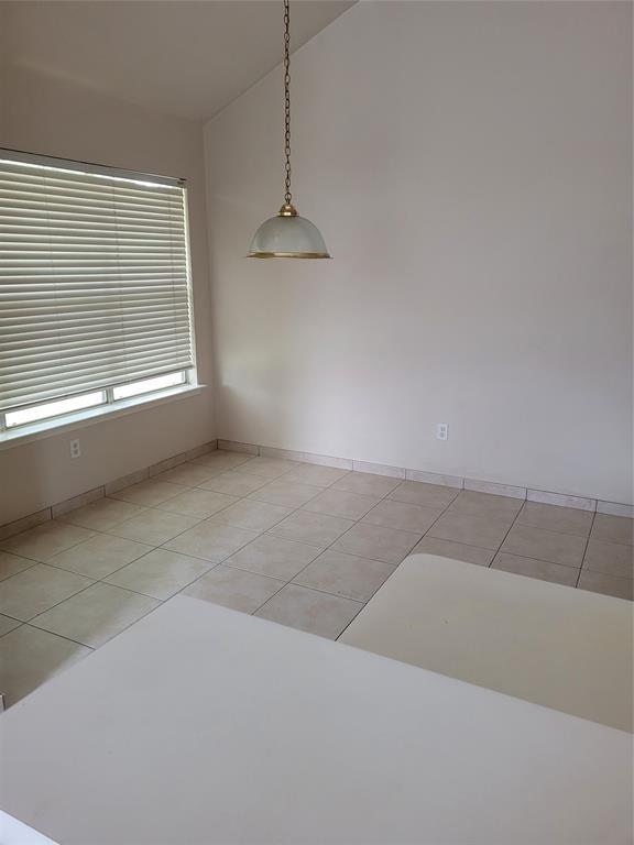 Building Photo - 4518 Pristine Dr