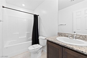 Building Photo - 5231 Dubris Dr