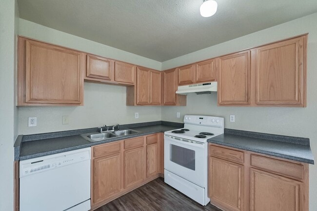 Foto del edificio - 404 Kings Way Dr