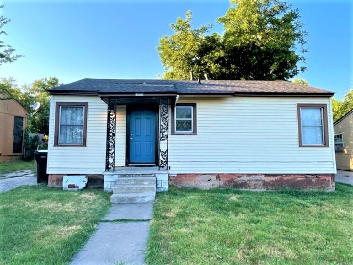 Primary Photo - 329 NW 84th St