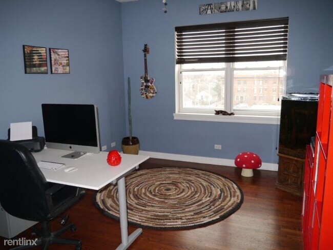Foto del edificio - 3132 W North Ave