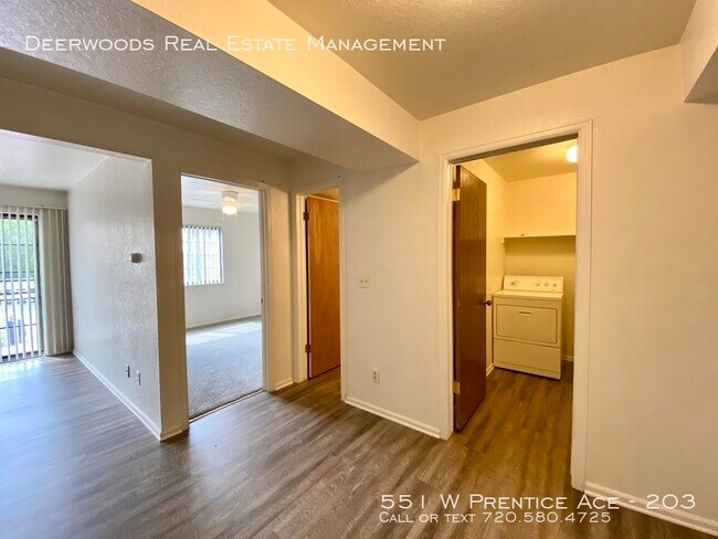 Foto del edificio - 551 W Prentice Ave