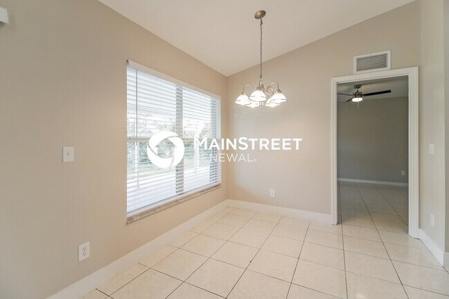 Foto del edificio - 3 Bedroom Pet-Friendly Home in LEHIGH ACRES, FL with Main Street Renewal