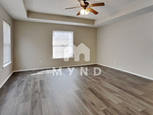 Building Photo - 1119 S Brown Ave