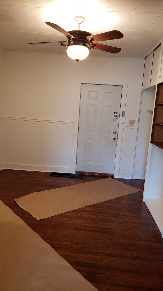 Foto del edificio - 445 S Terrace Ave