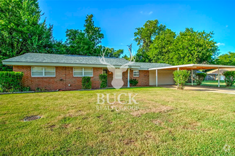 Building Photo - 505 Turtle Creek Dr