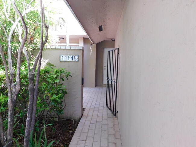 Foto del edificio - 11648 SW 91st Terrace