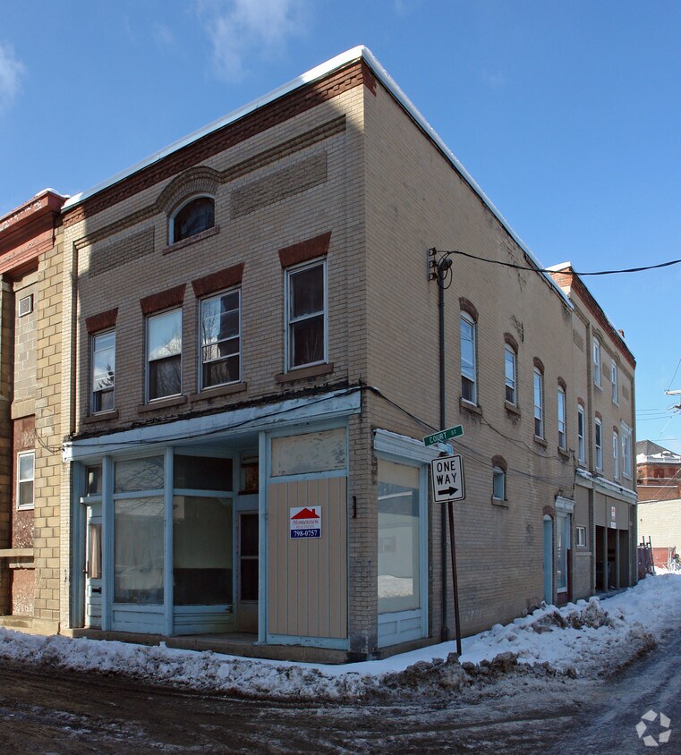 Building Photo - 27 Court St