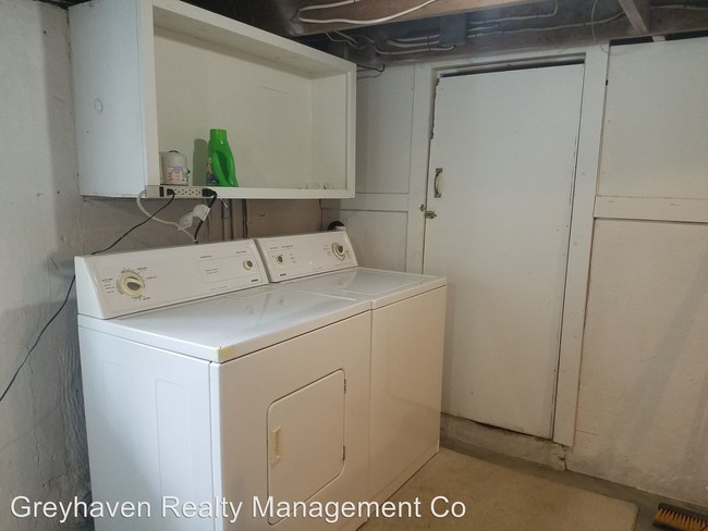 Building Photo - 2 br, 1 bath House - 634 Lupton Drive