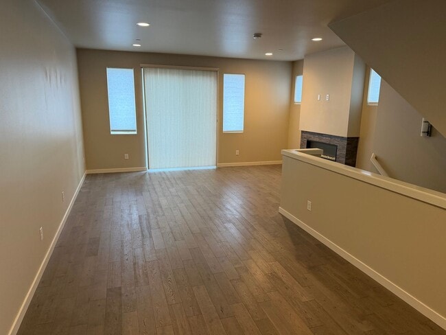 Foto del edificio - Renton Highlands newer 2bd Townhome For Rent!