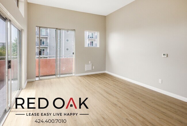 Foto del edificio - 6700 Franklin Pl