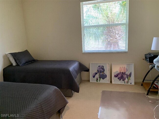 Foto del edificio - 6821 Ascot Dr