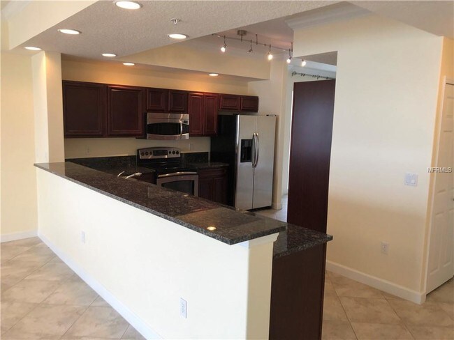 Foto del edificio - 4177 N Orange Blossom Trail