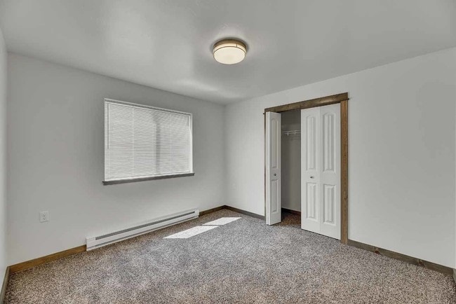 Building Photo - 940 Gibbon St