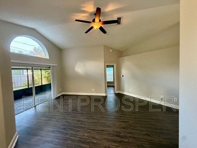 Foto del edificio - 9503 Rosewalk Ct