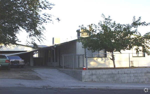 Building Photo - 312-314 Maxine Ave