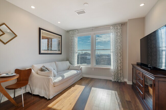 Foto del edificio - 1350 Maryland Ave NE