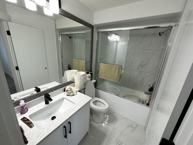 Photo du bâtiment - 31882 Mayne Ave