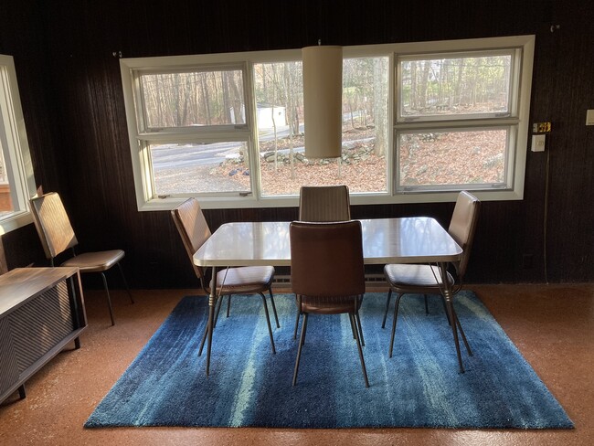 Dining - 44 Reservoir St