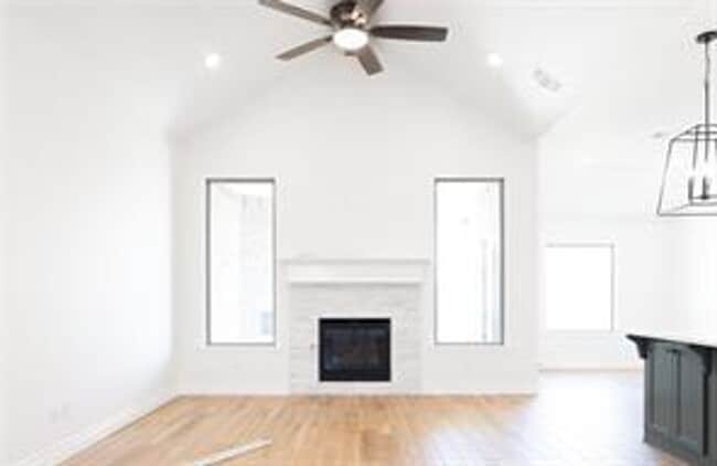 Foto del edificio - Very Nice brand new 4 bedroom 2 bath home in Guthrie schools