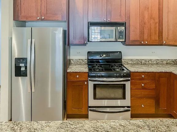 Foto del edificio - 3338 N Sheffield Ave